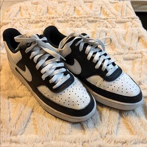 Nike Men's Court Vision Low